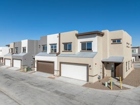 Cortaro Point in Tucson, AZ - Building Photo