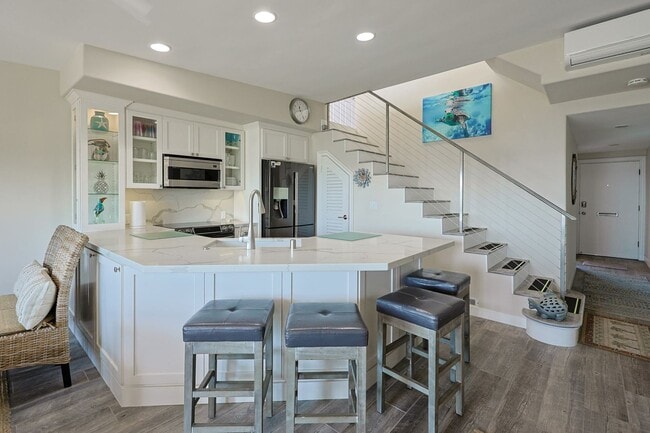1609 Glorietta Blvd in Coronado, CA - Building Photo - Building Photo