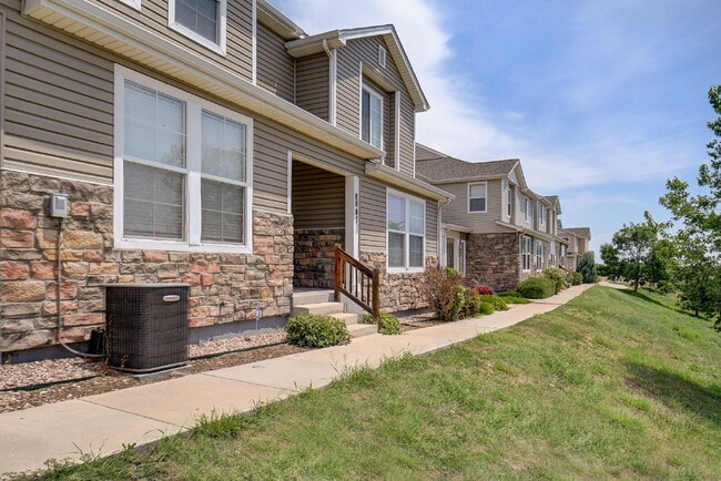 Minutes from Military Bases – Well-Maintai in Fountain, CO - Building Photo - Building Photo