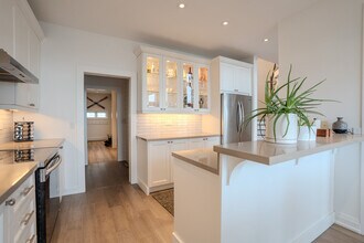 50 Waterfront Cir in Collingwood, ON - Building Photo - Building Photo