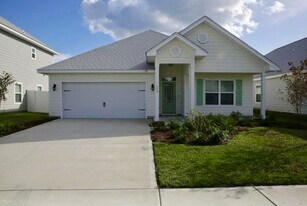 115 Moonraker Cir in Panama City Beach, FL - Building Photo
