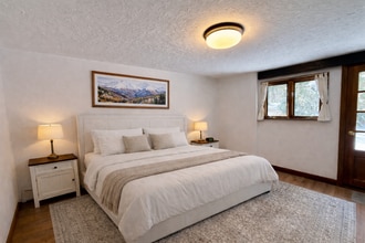 111 North Rd, Unit 111 North Road B in Stowe, VT - Foto de edificio - Building Photo