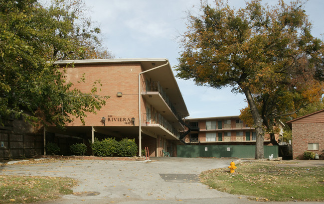 Riviera Apartments in Tulsa, OK - Building Photo - Building Photo