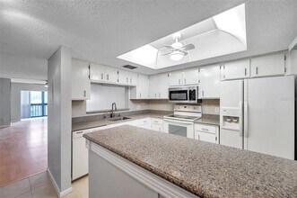 2440 Winding Creek Blvd in Clearwater, FL - Building Photo - Building Photo