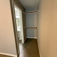 137 New Dallas Hwy in Lacy Lakeview, TX - Building Photo - Building Photo