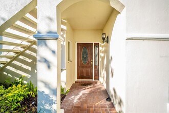 7669 Fairway Woods Dr in Sarasota, FL - Building Photo - Building Photo