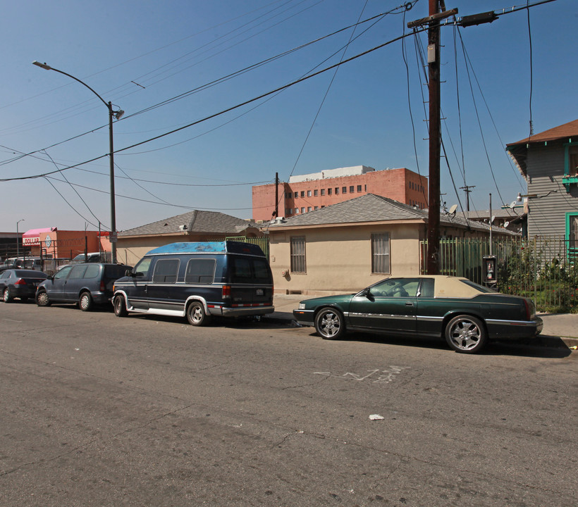 525 S Union Ave in Los Angeles, CA - Building Photo