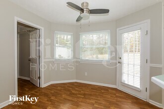 205 Lakefront Dr in Covington, GA - Building Photo - Building Photo