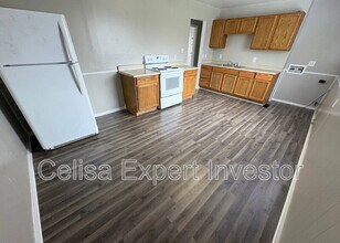 6212 Landsdowne Dr in Fort Wayne, IN - Building Photo - Building Photo