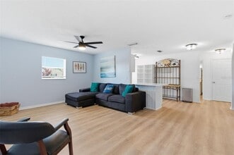 2227 Montclair Dr in Sarasota, FL - Building Photo - Building Photo