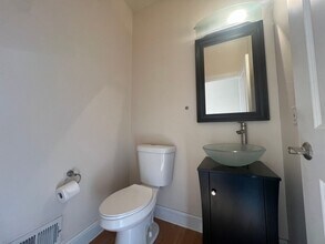 21 Enon Wy in Pittsburgh, PA - Building Photo - Building Photo