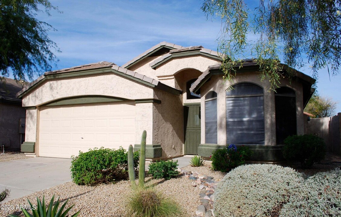 4622 E Weaver Rd in Phoenix, AZ - Foto de edificio