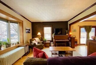 123 E Winona St in Duluth, MN - Building Photo - Building Photo