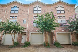 3501 Link Valley Dr. in Houston, TX - Building Photo - Building Photo