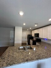 2071 Alderman Way in Creedmoor, NC - Foto de edificio - Building Photo