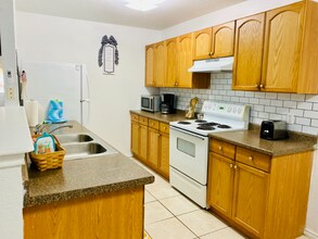6748-6748 Trail Lake Dr in Fort Worth, TX - Building Photo - Building Photo