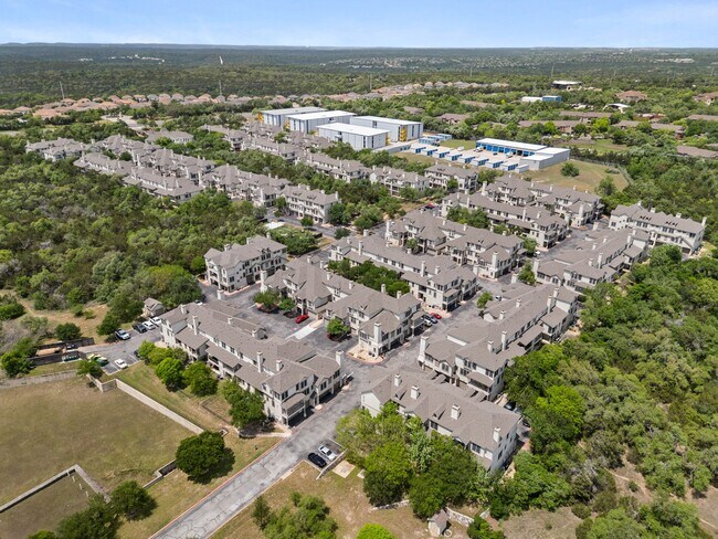 Bridge at Canyon Creek in Austin, TX - Foto de edificio - Building Photo