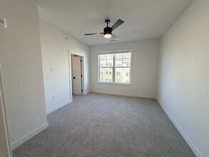 Heartwood at Vermillion in Huntersville, NC - Building Photo - Building Photo