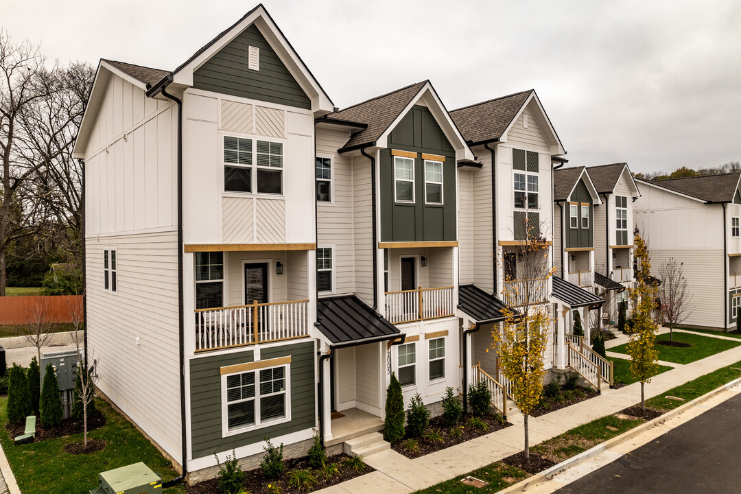 Maple Grove in Nashville, TN - Foto de edificio