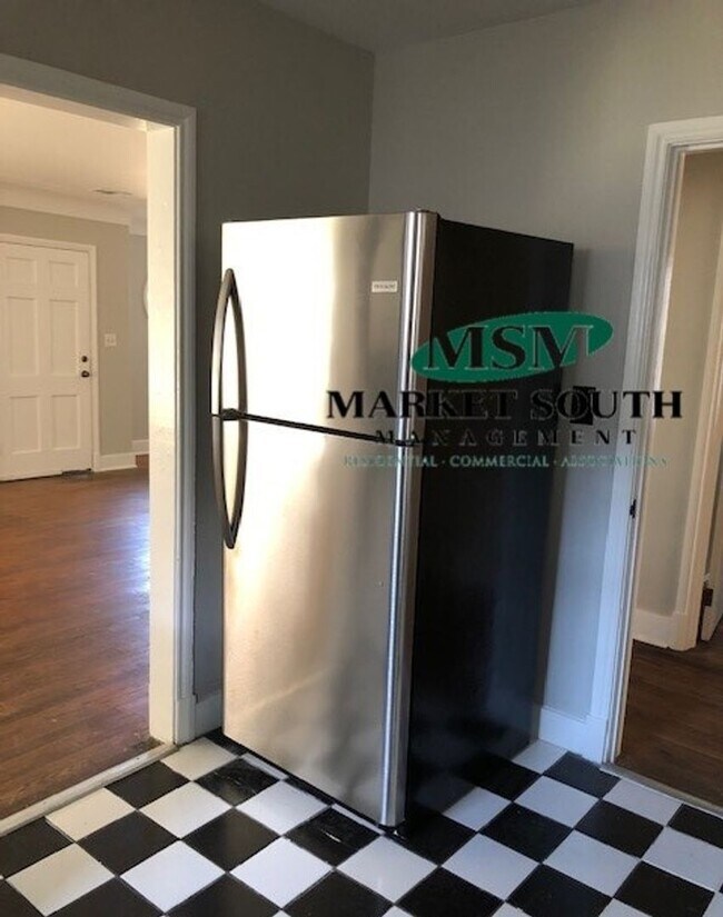 property at 425 E 51st St