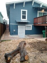 885-887 43rd St in Oakland, CA - Building Photo - Building Photo