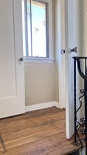 3425 E 5th St, Unit Upstairs 3423 in Los Angeles, CA - Building Photo - Building Photo