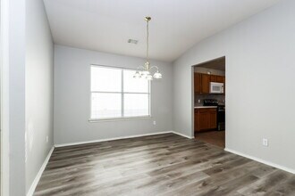 3510 Aztec Wood Dr in Houston, TX - Building Photo - Building Photo