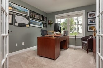 6 Blossom Ln in Stratham, NH - Building Photo - Building Photo