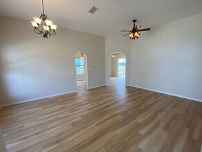 12066 SE 176th Loop in Summerfield, FL - Building Photo - Building Photo