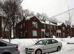 2216 40th Pl NW in Washington, DC - Building Photo