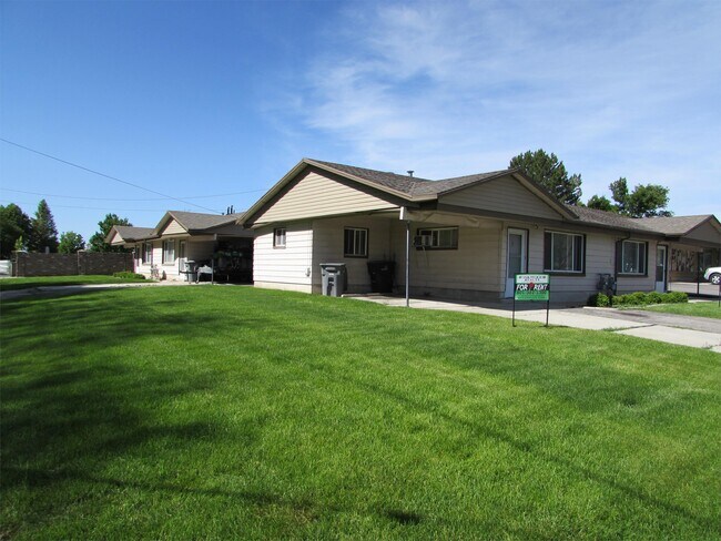 1061 W 10550 S-Unit -2 in South Jordan, UT - Building Photo - Building Photo