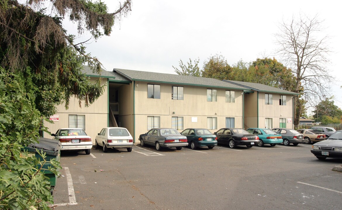 3009-3011 Fruit Valley Rd in Vancouver, WA - Building Photo