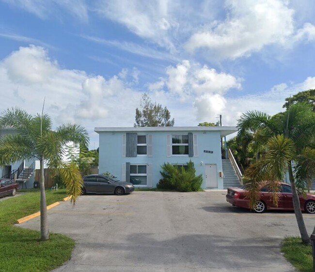property at 3204 Louisiana Ave
