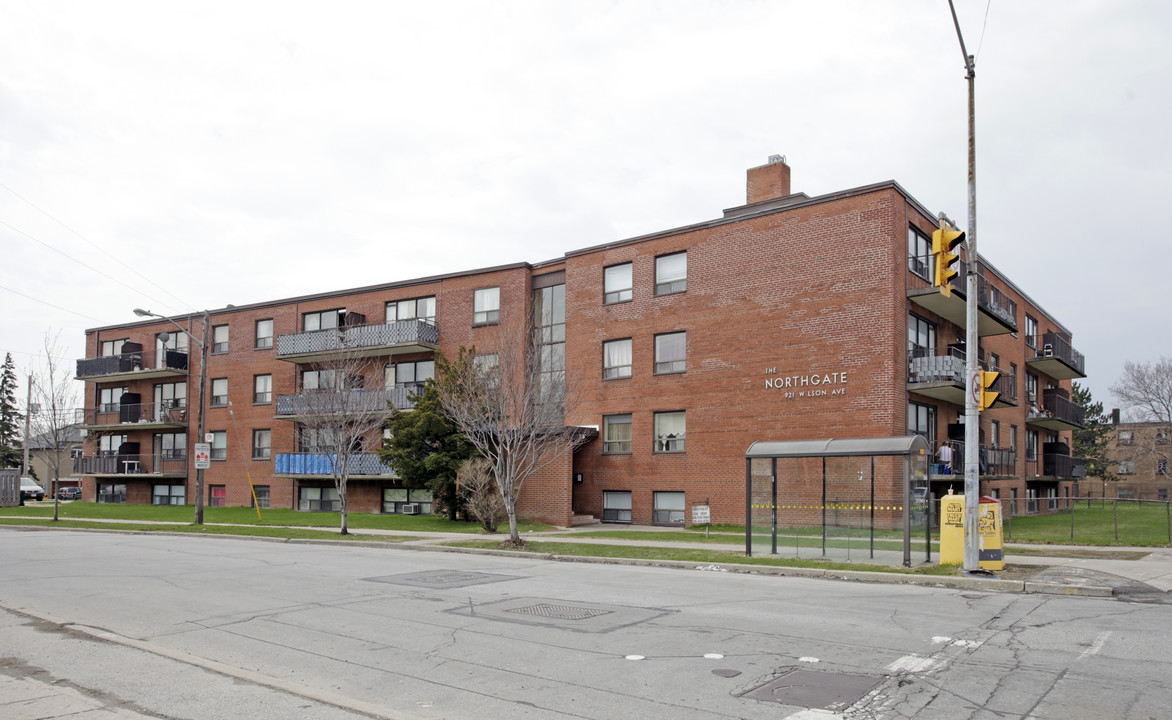 921 Wilson Apartments in Toronto, ON - Building Photo