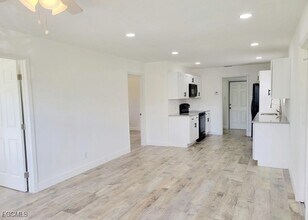 9765 Montana Ct in Bonita Springs, FL - Building Photo - Building Photo