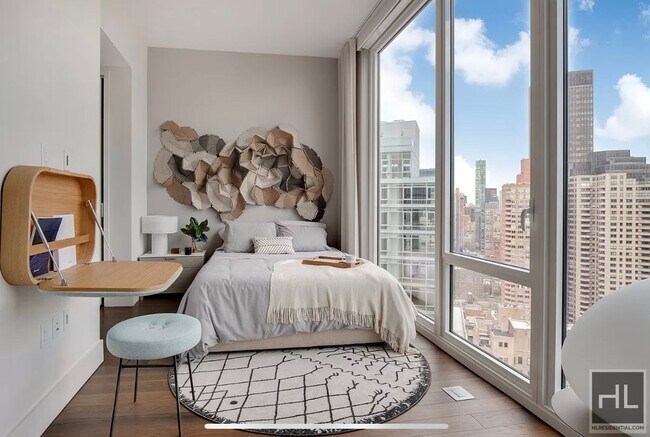 East 44th Street in New York, NY - Building Photo - Building Photo