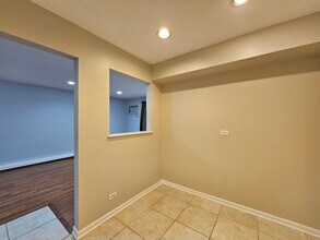 12 Parkside Ct in Vernon Hills, IL - Building Photo - Building Photo