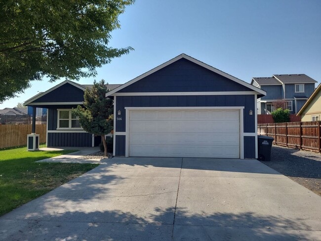 506 Kentucky Dr in Moses Lake, WA - Building Photo - Building Photo