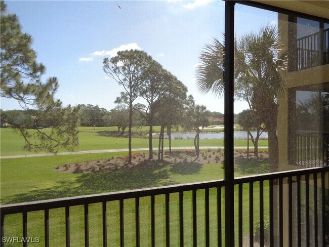 200 Vintage Cir in Naples, FL - Building Photo - Building Photo