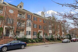 300 Yarmouth St in Norfolk, VA - Building Photo