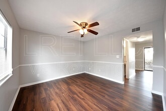 621 Westport Rd in Elizabethtown, KY - Building Photo - Building Photo