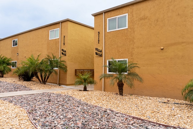 property at 3119 Valle Ave