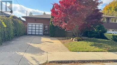 122 Rifle Range Rd in Hamilton, ON - Building Photo - Building Photo