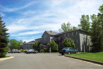 Stone Creek Apartments in Holland, MI - Foto de edificio - Building Photo