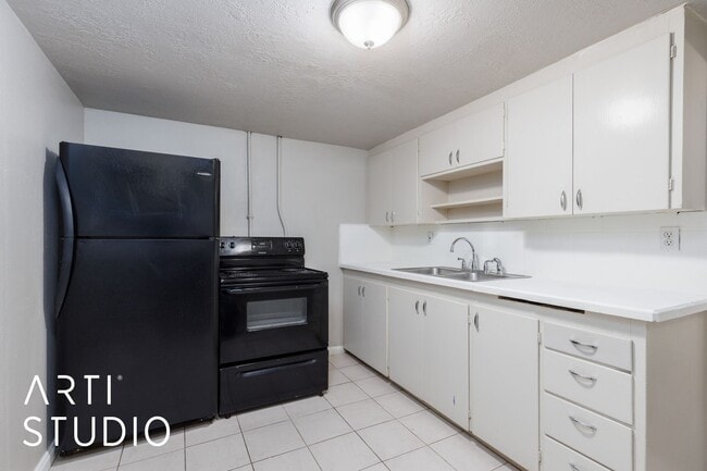 property at 1082 28th St