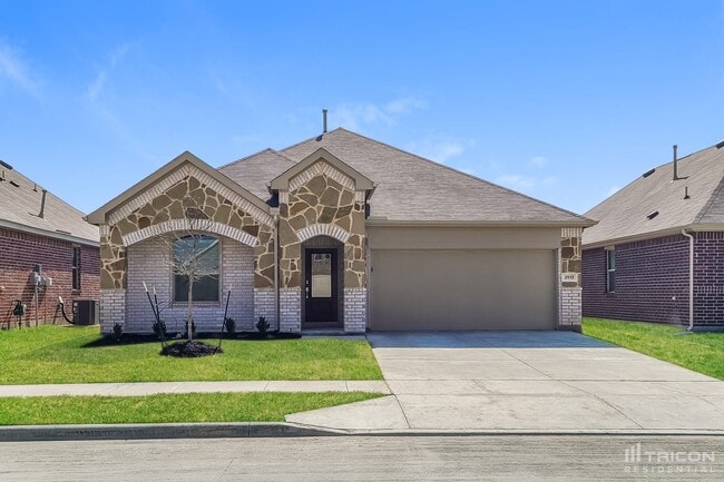 property at 2513 Starwater Dr