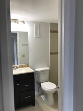 14250 SW 62nd St, Unit 212 in Miami, FL - Building Photo - Building Photo