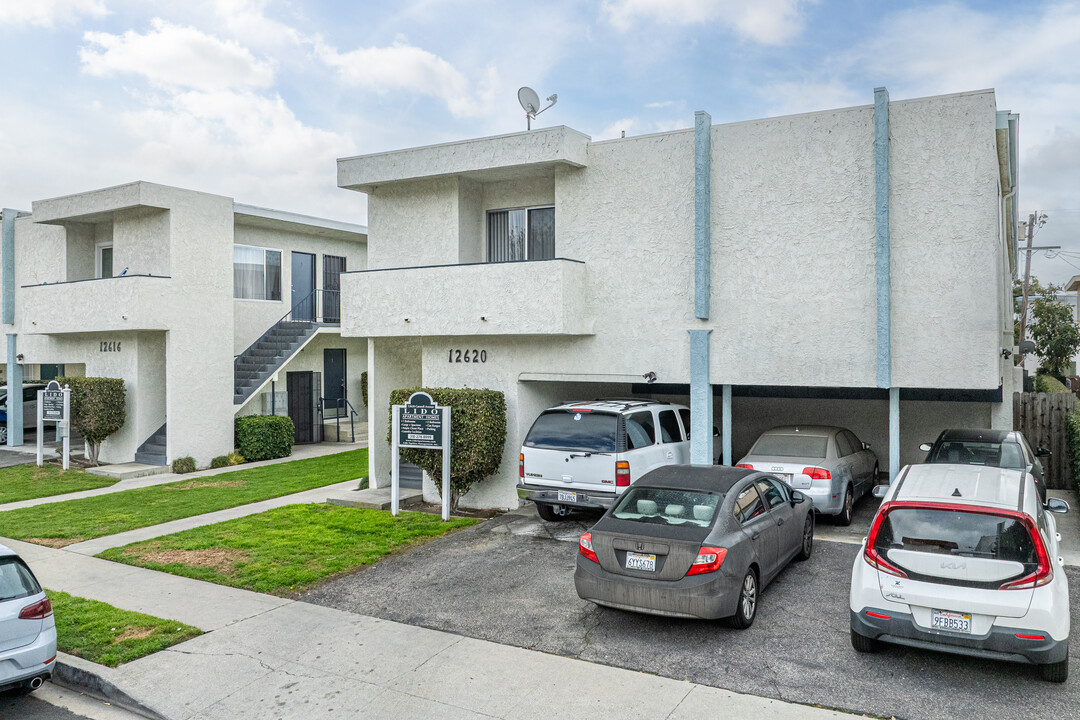 Lido Apartments - 12616-20 Caswell Ave in Los Angeles, CA - Building Photo