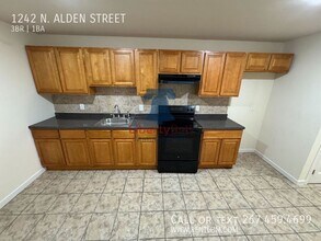1242 N Alden St in Philadelphia, PA - Building Photo - Building Photo