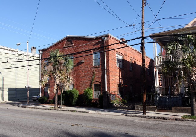 76 Nassau St in Charleston, SC - Foto de edificio - Building Photo